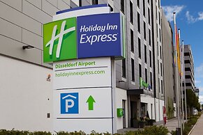 Holiday Inn Express Düsseldorf Airport by IHG