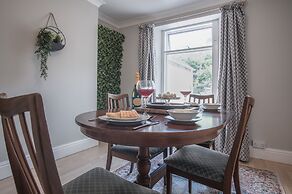 Langland Road - 2 Bedroom Town House