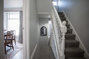 Langland Road - 2 Bedroom Town House