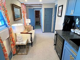 Sally Webster Inn