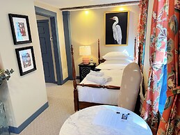 Sally Webster Inn