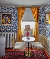 Sally Webster Inn
