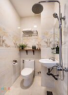 HoLo Central Saigon - Serviced HomeStay