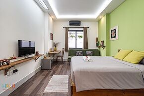 HoLo Central Saigon - Serviced HomeStay