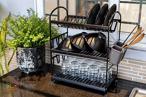 HoLo Central Saigon - Serviced HomeStay