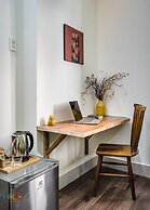 HoLo Central Saigon - Serviced HomeStay