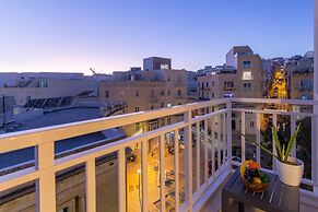 Gzira Central Bright & Modern 2bdr Apt