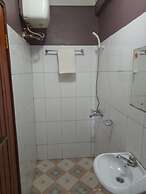 Twin Tower Gardens Hotel