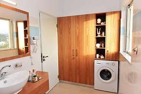 Lovely Seaview Apartment in Chania