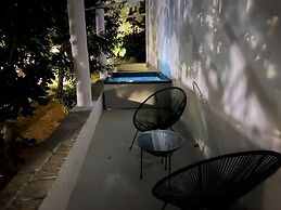 Faos Exclusive Suites