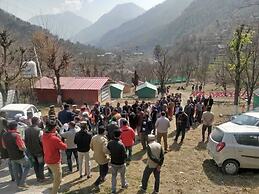 Tirthan Village Huts