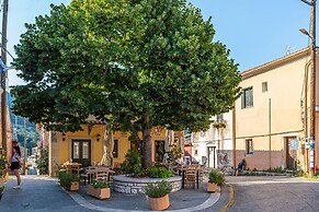 The Heritage Cottage in Doukades