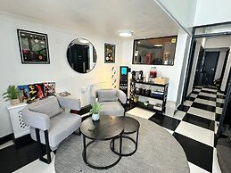 Amsterdam Hotel