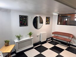Amsterdam Hotel