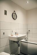 Bv Comfy Basement Apartment At Conditioning House