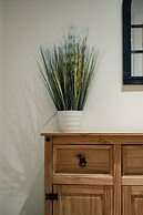 Bv Comfy Basement Apartment At Conditioning House