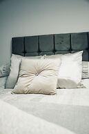 Bv Comfy Basement Apartment At Conditioning House