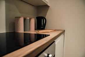 Bv Comfy Basement Apartment At Conditioning House