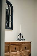 Bv Comfy Basement Apartment At Conditioning House