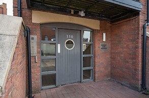 Central Belfast Apartments: Cromwell