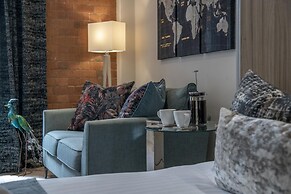 Chocolets - The Kitkat Suite