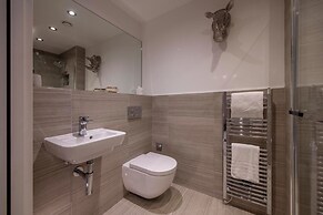 Chocolets - The Kitkat Suite