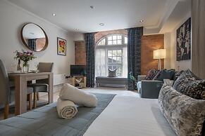 Chocolets - The Kitkat Suite