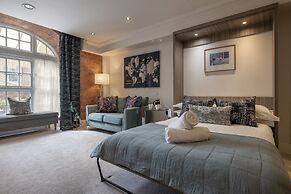 Chocolets - The Kitkat Suite