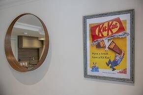 Chocolets - The Kitkat Suite