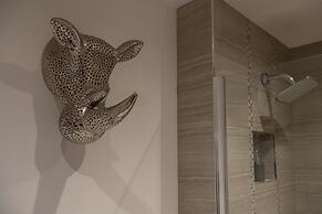 Chocolets - The Kitkat Suite