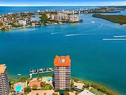 Island Beach Club 404