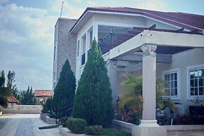 9 ROSES HOTEL