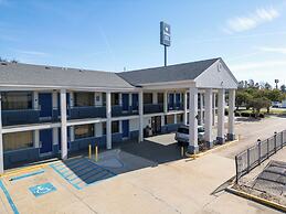 Deluxe Inn & Suites Morgan City