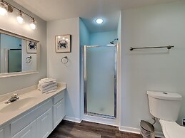 Palm Court Yacht Club #308