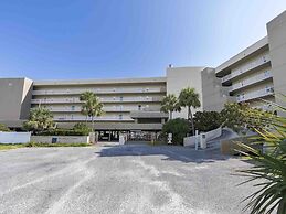 Palm Court Yacht Club #308