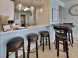 Palm Court Yacht Club #308