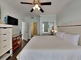 Palm Court Yacht Club #308