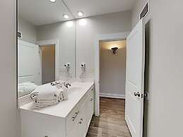 Southern Secret East