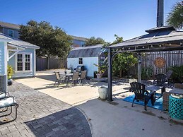 Suzwinks Beach House