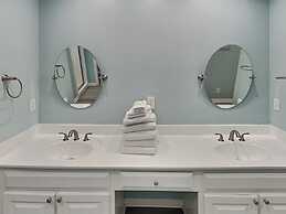 Dominica at Port-o-call