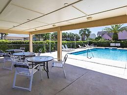 Dominica at Port-o-call