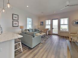 West Side Cottages #N - Robin's Nest