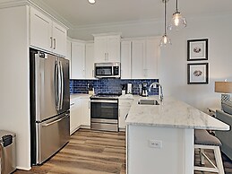 West Side Cottages #N - Robin's Nest