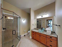 Historic Aragon Executive Apartment