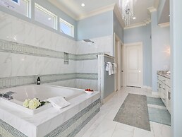 Mural Manor on Ponce