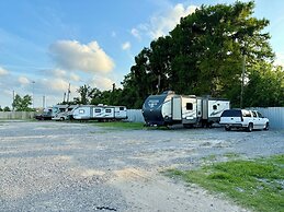 Royal Palms Motel & RV Park