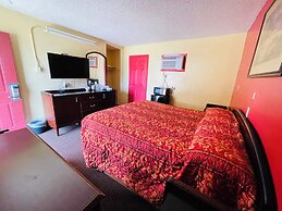 Royal Palms Motel & RV Park