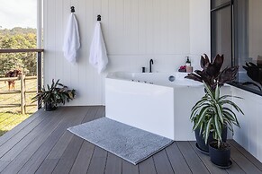 Seven Peaks Farm Stay