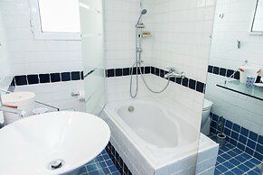 Gorgeous apartment in Piraeus