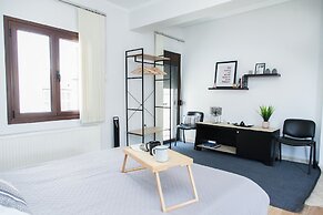 Gorgeous apartment in Piraeus